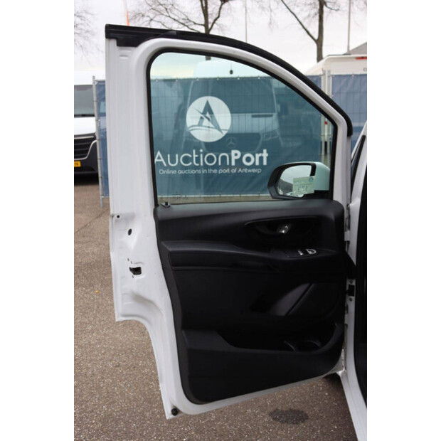 2016 Mercedes-Benz Vito-44070544