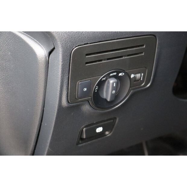 2016 Mercedes-Benz Vito-44070552