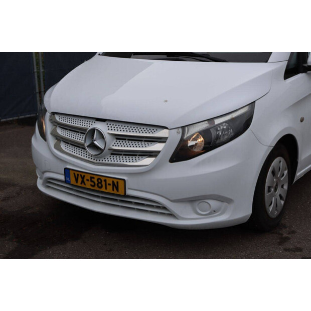 2016 Mercedes-Benz Vito-44070576