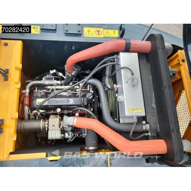 2025 هيونداي HX130-44070768