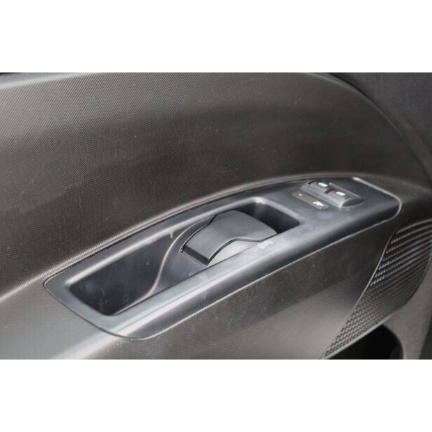 2015 أوبل Combo van-44070933