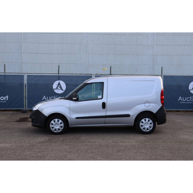 2017 Opel COMBO-44071068