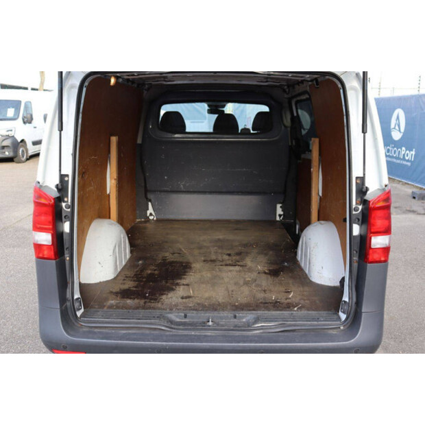 2016 Mercedes-Benz Vito-44071130
