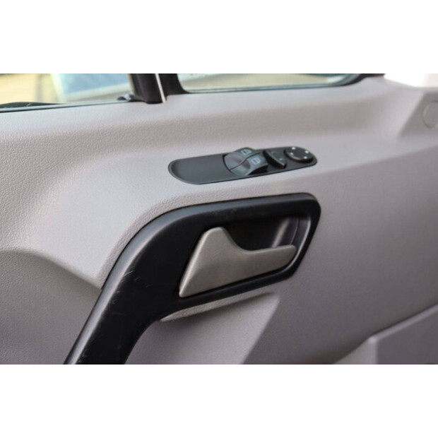 2015 Volkswagen CRAFTER-44071254