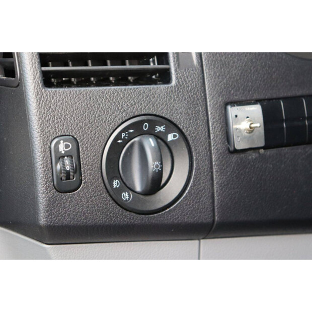 2015 Volkswagen CRAFTER-44071257