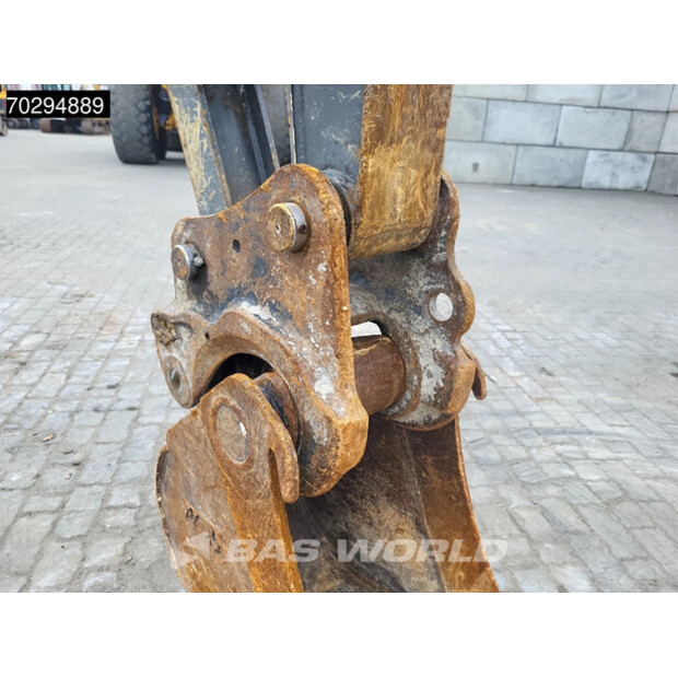 2016 فولفو ECR88D-44071261