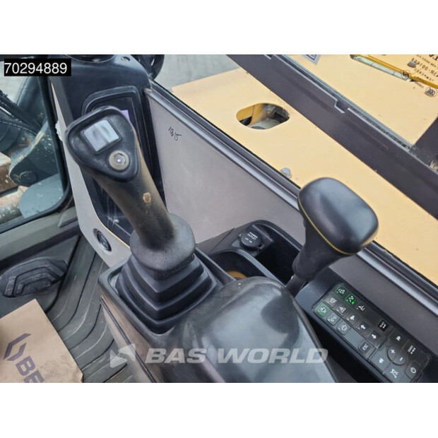 2016 فولفو ECR88D-44071291