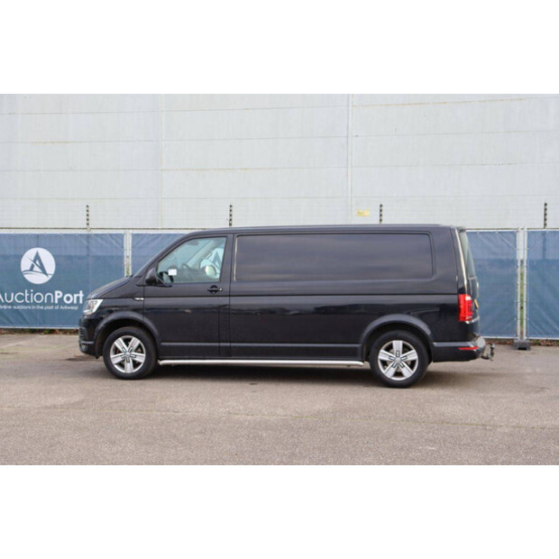 2016 Volkswagen Transporter-44071460