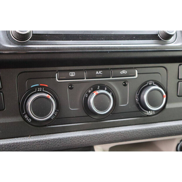 2016 Volkswagen Transporter-44071499