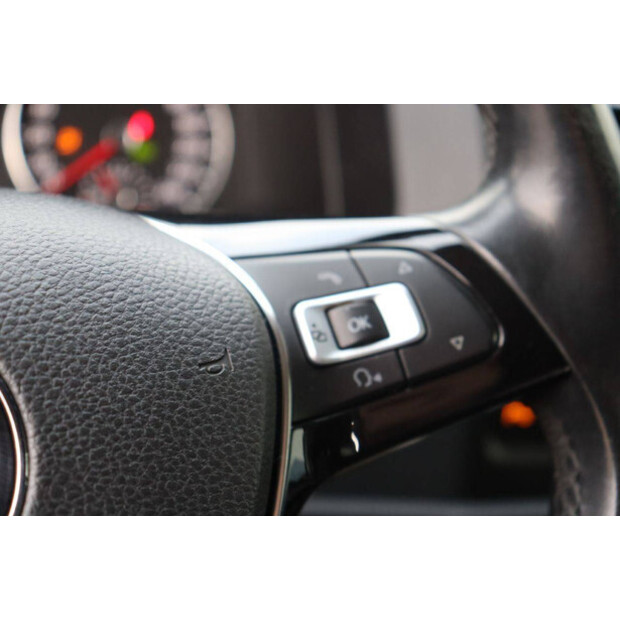 2016 Volkswagen Transporter-44071502