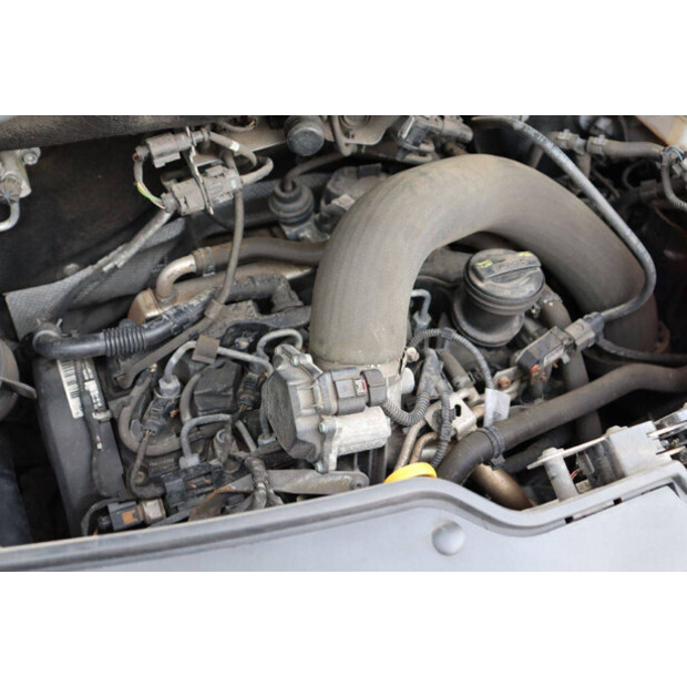 2016 Volkswagen Transporter-44071510