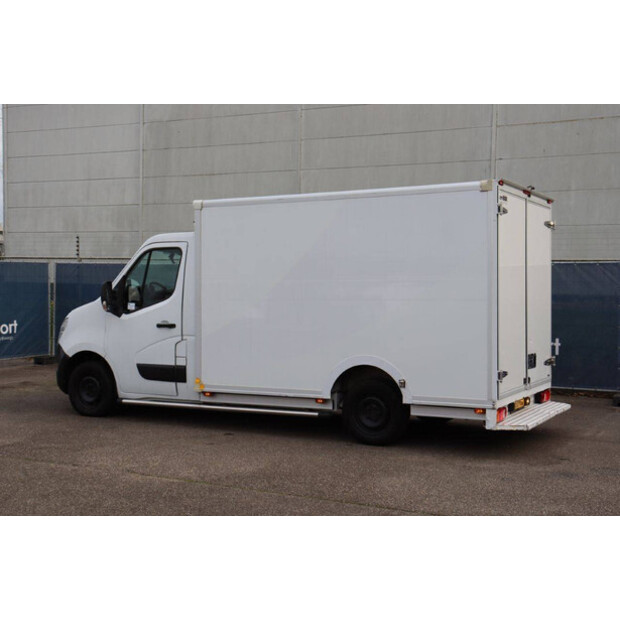 2017 نيسان NV400-44071516