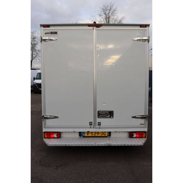 2017 نيسان NV400-44071517