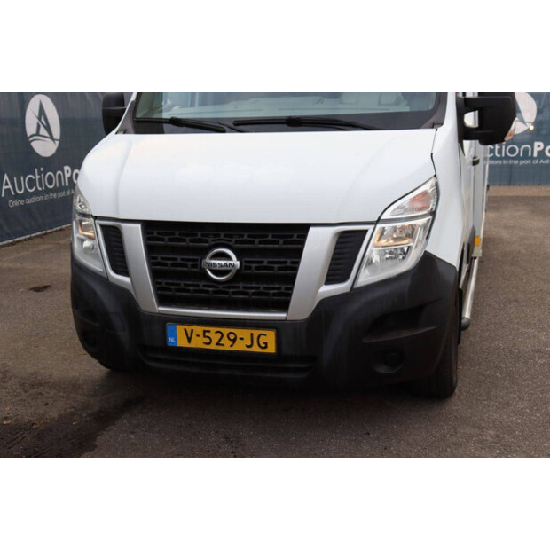 2017 نيسان NV400-44071522