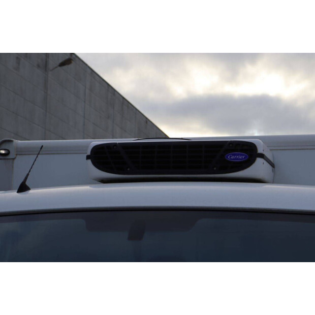 2017 نيسان NV400-44071524