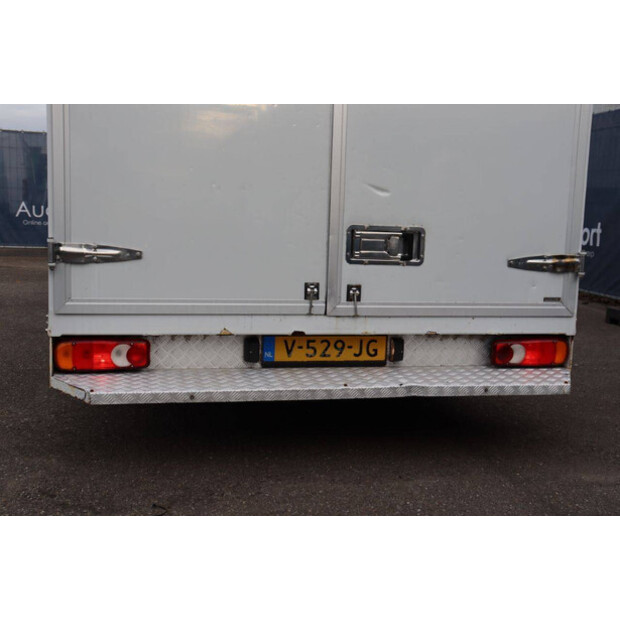 2017 نيسان NV400-44071533