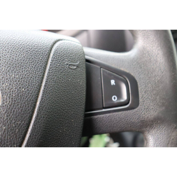 2017 نيسان NV400-44071566