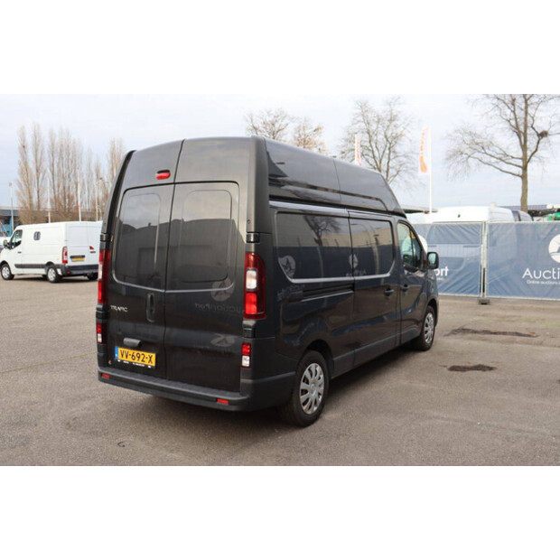 2016 Renault Trafic-44071720