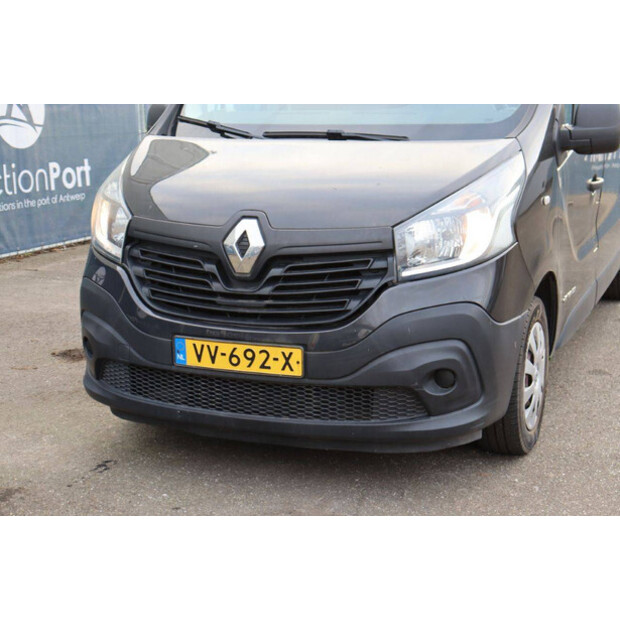 2016 Renault Trafic-44071724