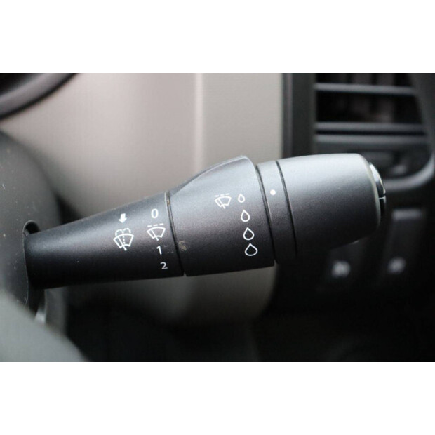 2016 Renault Trafic-44071764