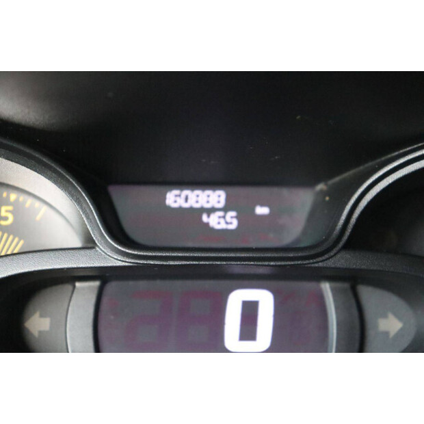 2016 Renault Trafic-44071767