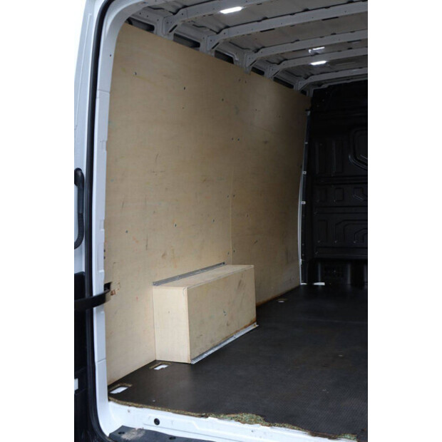 Volkswagen CRAFTER-44071990