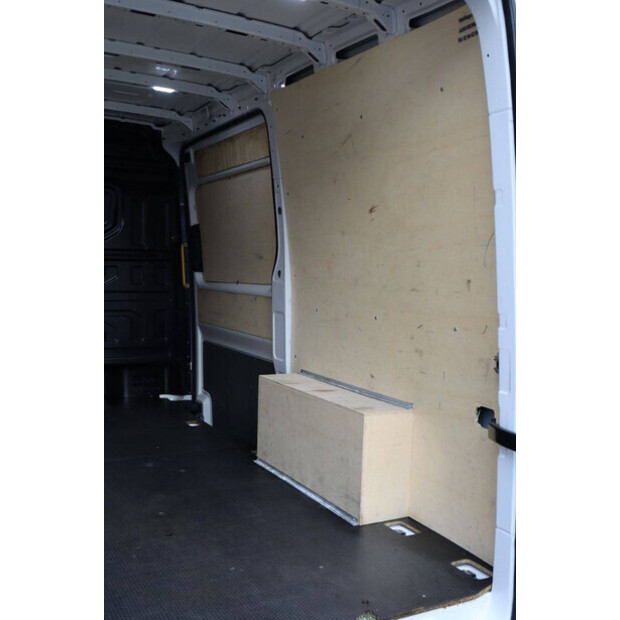 Volkswagen CRAFTER-44071991