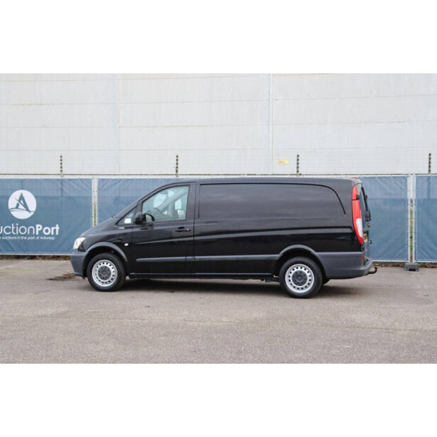 2014 مرسيدس بنز Vito 110 CDI-44072110