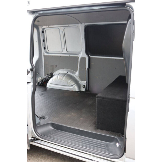 2012 Volkswagen Transporter T5-44072181