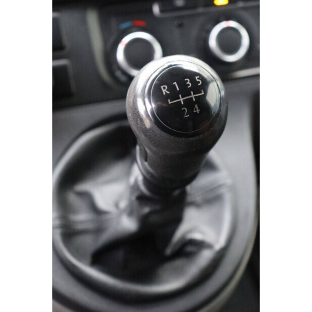 2012 Volkswagen Transporter T5-44072199