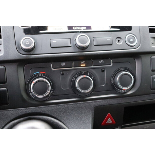 2012 Volkswagen Transporter T5-44072201