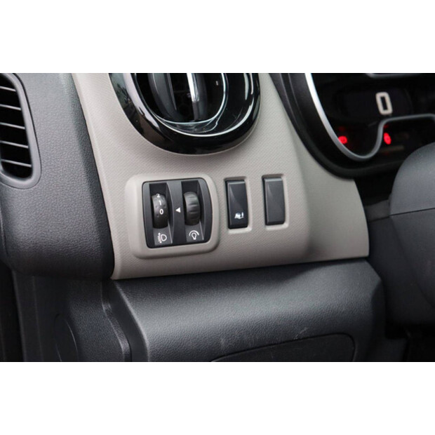 2019 رينو Trafic-44072248