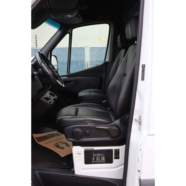 2019 Mercedes-Benz SPRINTER-44072620