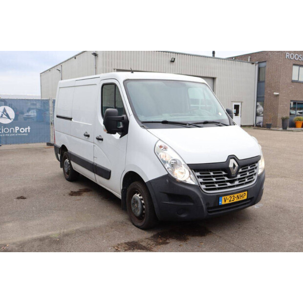 2018 رينو Master-44072848