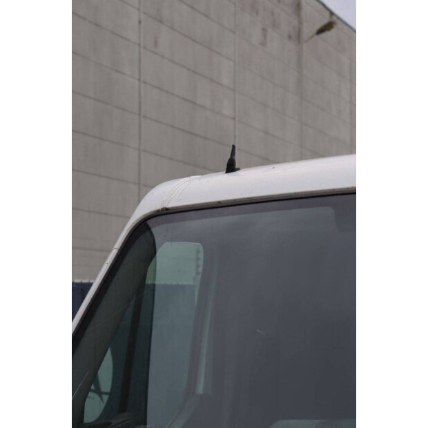 2018 رينو Master-44072853