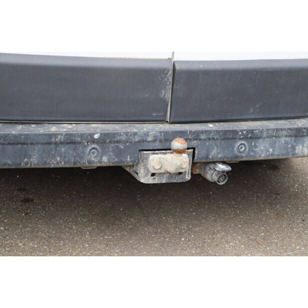 2018 رينو Master-44072858