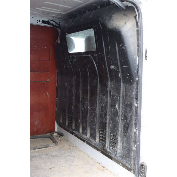 2018 رينو Master-44072862