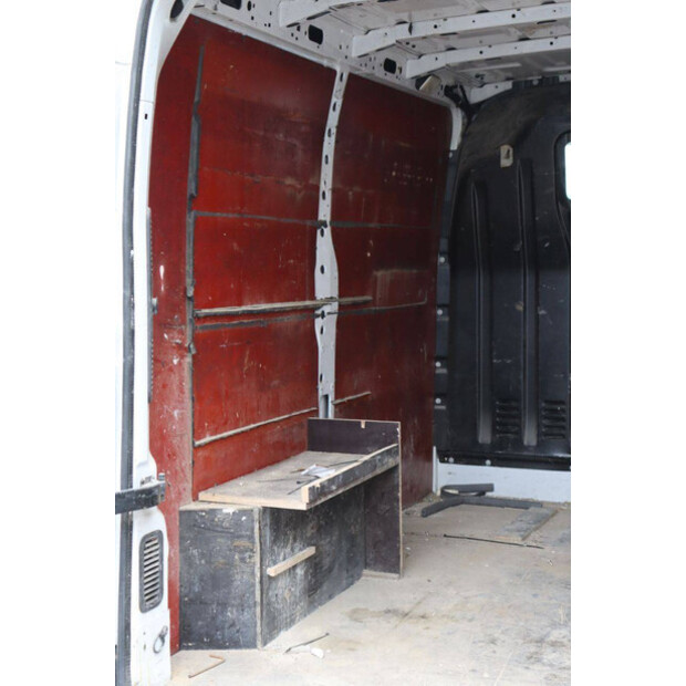 2018 رينو Master-44072866