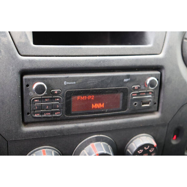 2018 رينو Master-44072885