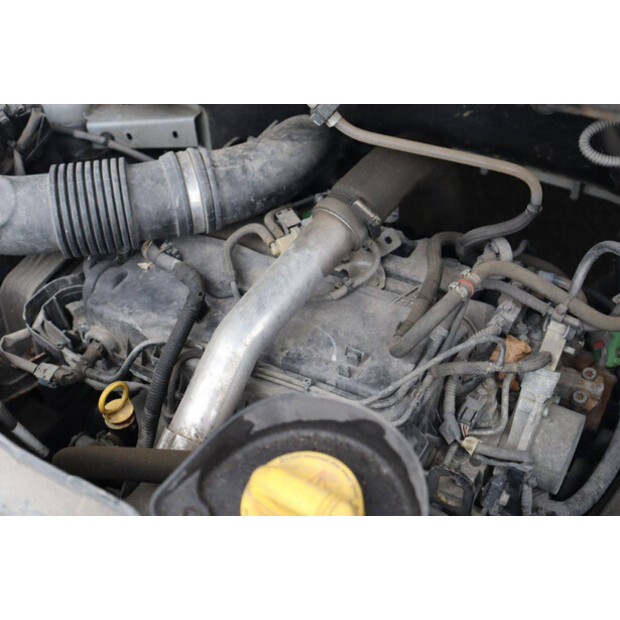 2018 رينو Master-44072892