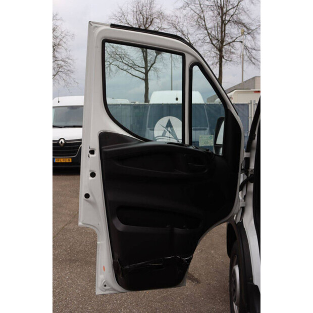 2016 Iveco 35S13-44073067