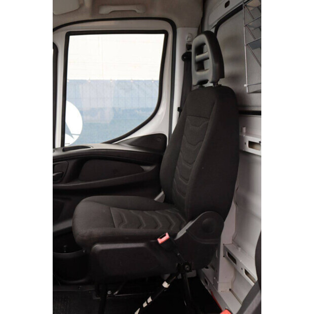 2016 Iveco 35S13-44073071