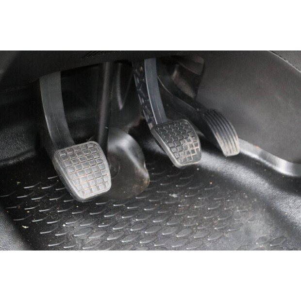 2016 Iveco 35S13-44073073