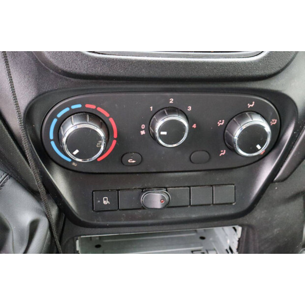 2016 Iveco 35S13-44073076