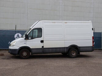 Image de VÉHICULES UTILITAIRES 2010 Iveco Daily 35S13