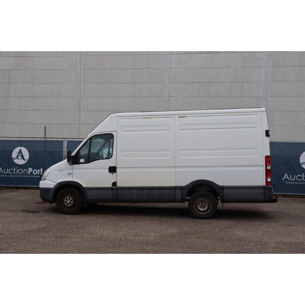 2010 ايفكو Daily 35S13-44073182