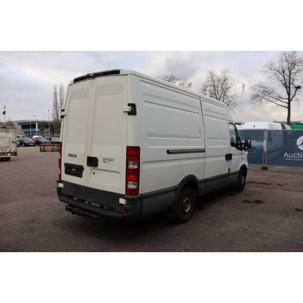 2010 ايفكو Daily 35S13-44073185