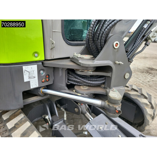 2025 زووم ليون ZE26GU-44073758