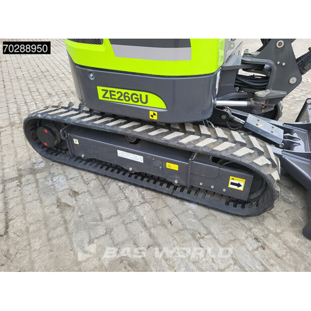 2025 زووم ليون ZE26GU-44073760