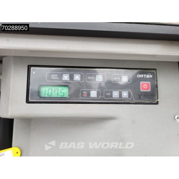 2025 زووم ليون ZE26GU-44073762